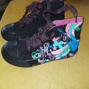 CHILDRENS PLACE  hightops sz 11